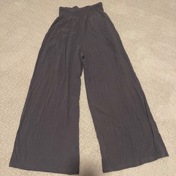 Wide leg ankle length/cropped pants - Picture 1 of 4